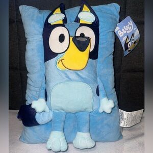 BLUEY 3D snuggle pillow. 
NWT!!!